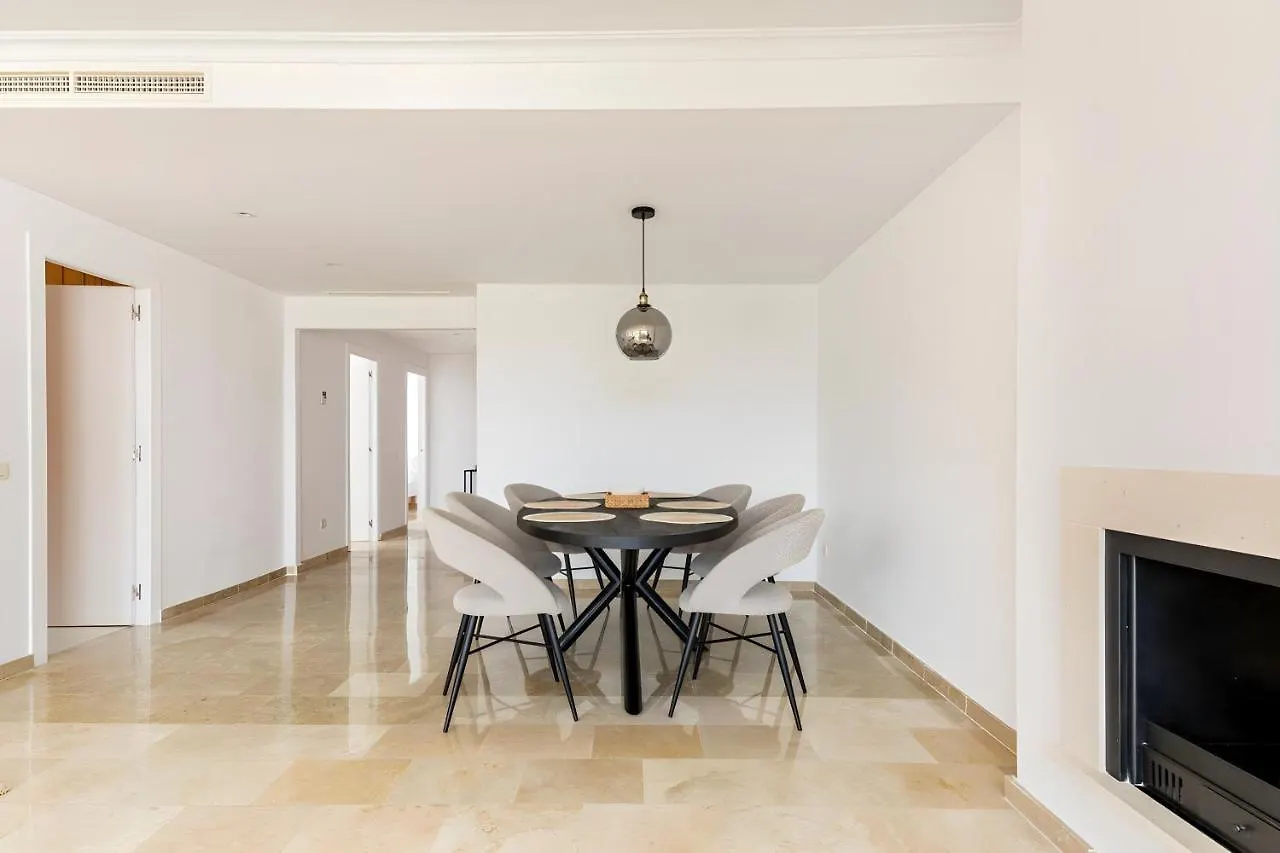 Luxury & Sunny Apartment With Breathtaking View In Marbella East Ojén