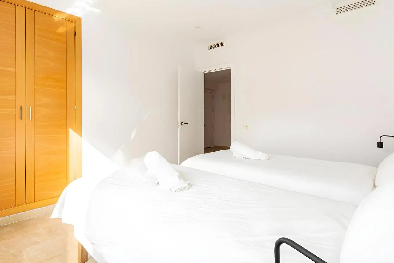 Luxury & Sunny Apartment With Breathtaking View In Marbella East Ojen