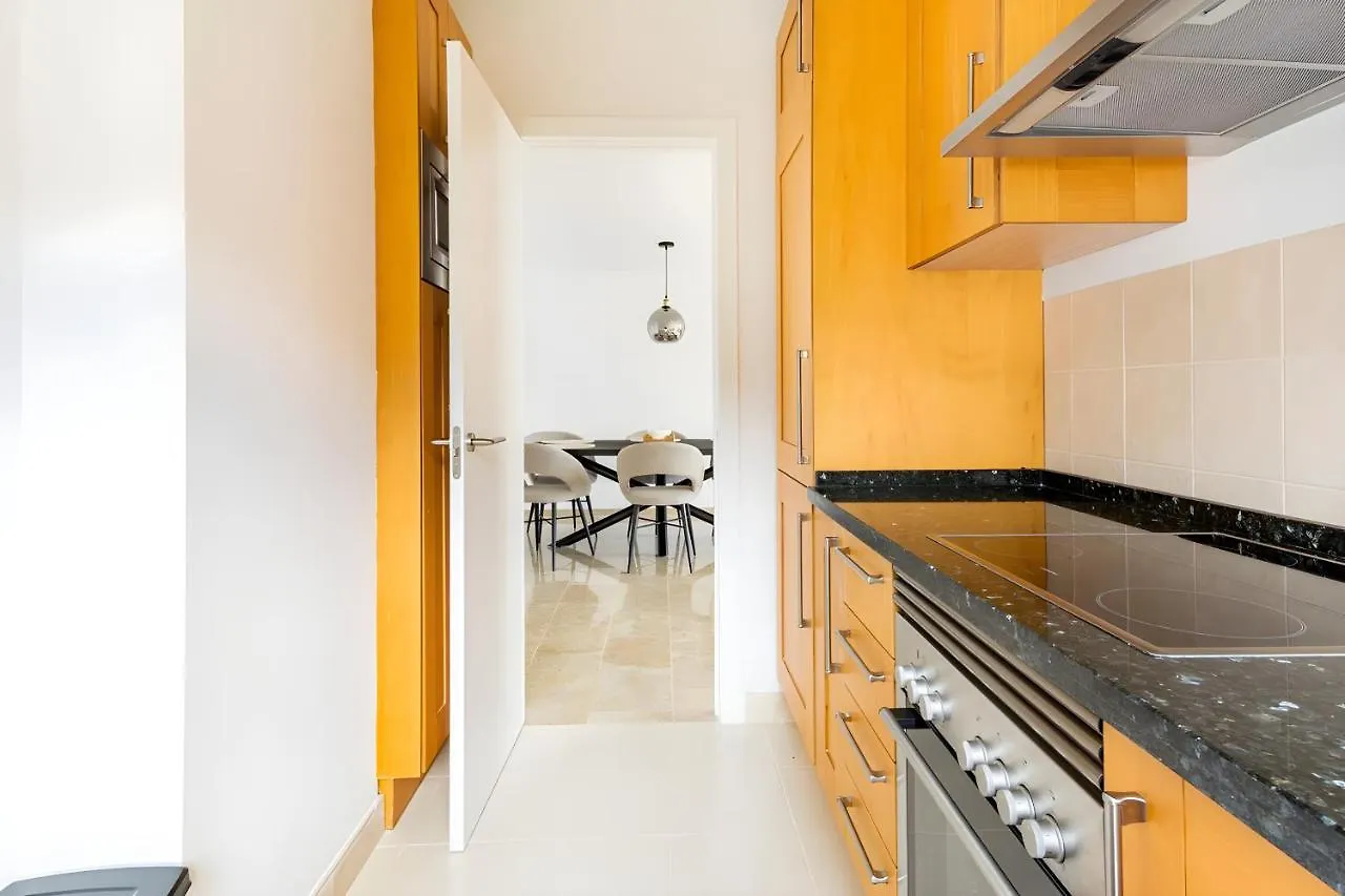 Luxury & Sunny Apartment With Breathtaking View In Marbella East Ojen
