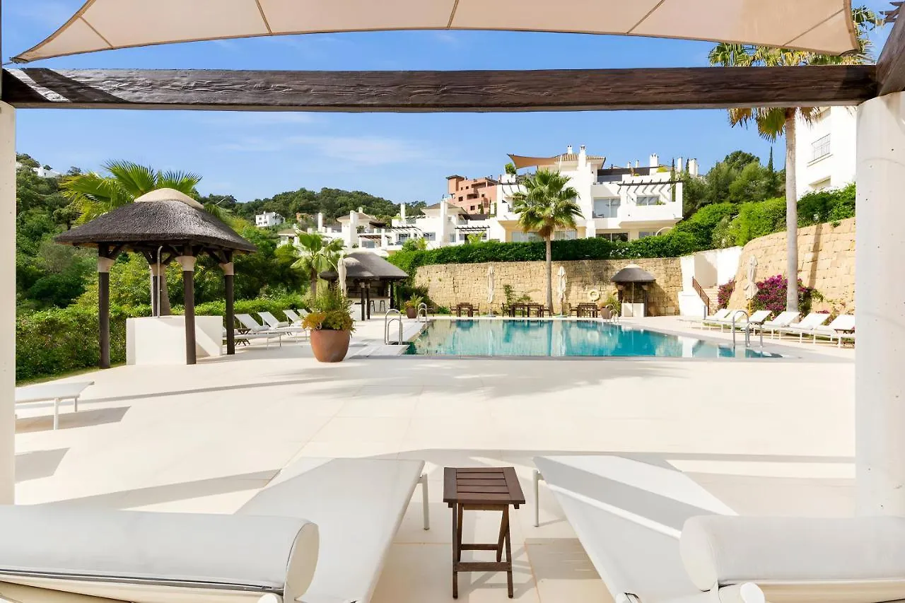 Luxury & Sunny Apartment With Breathtaking View In Marbella East Ojen